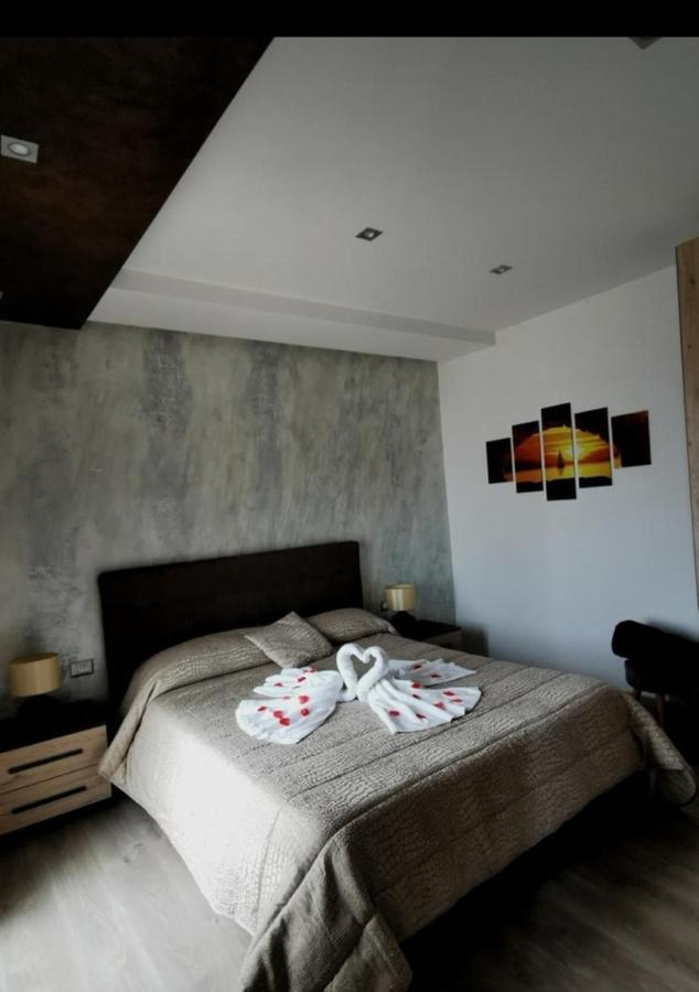 Il Borghese Tourist House Bed & Breakfast Gela Exterior photo