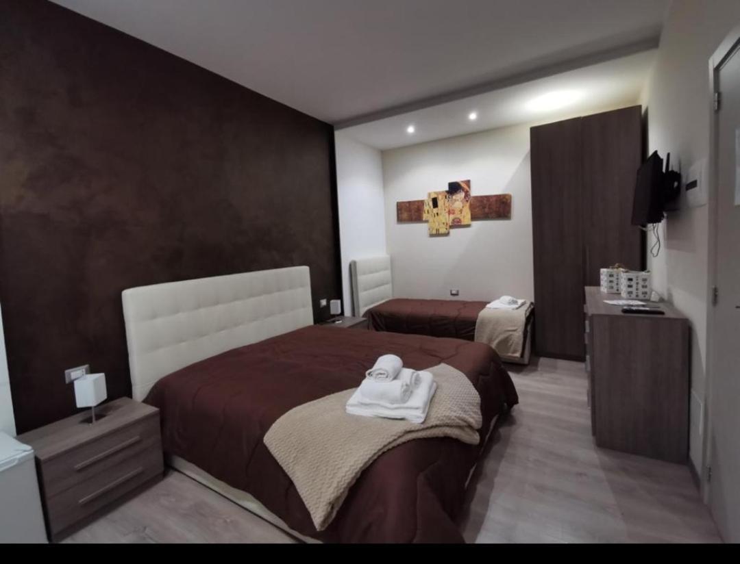 Il Borghese Tourist House Bed & Breakfast Gela Exterior photo