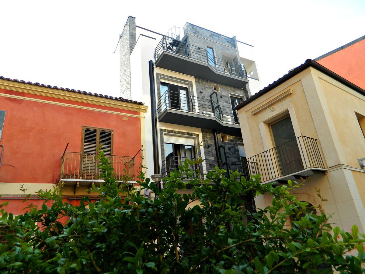 Il Borghese Tourist House Bed & Breakfast Gela Exterior photo